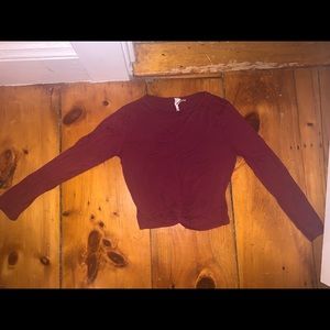 Women’s Cropped Long sleeve with Twist Knot